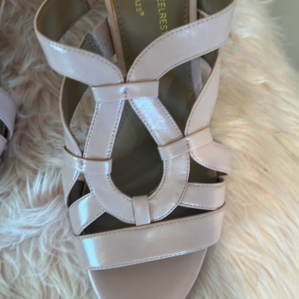 Aerosols Passageway Sandal - Picture 7 of 7